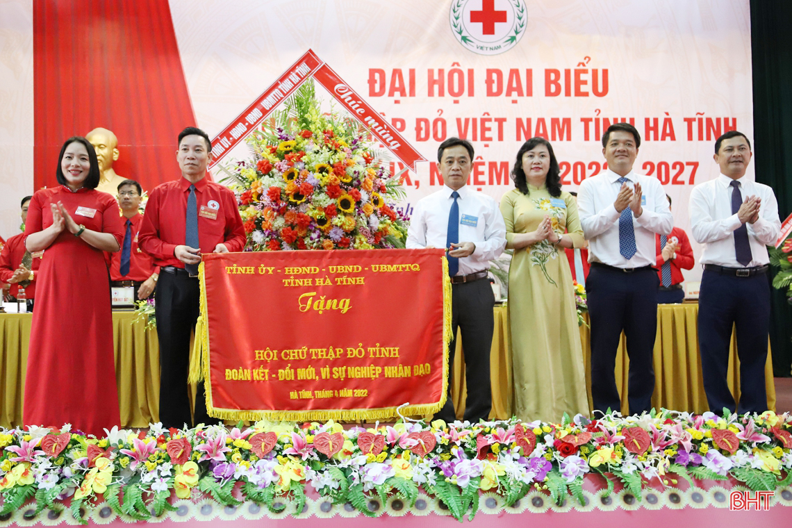 Ông Mai Lê Thuộc tái cử Chủ tịch Hội Chữ thập đỏ tỉnh Hà Tĩnh