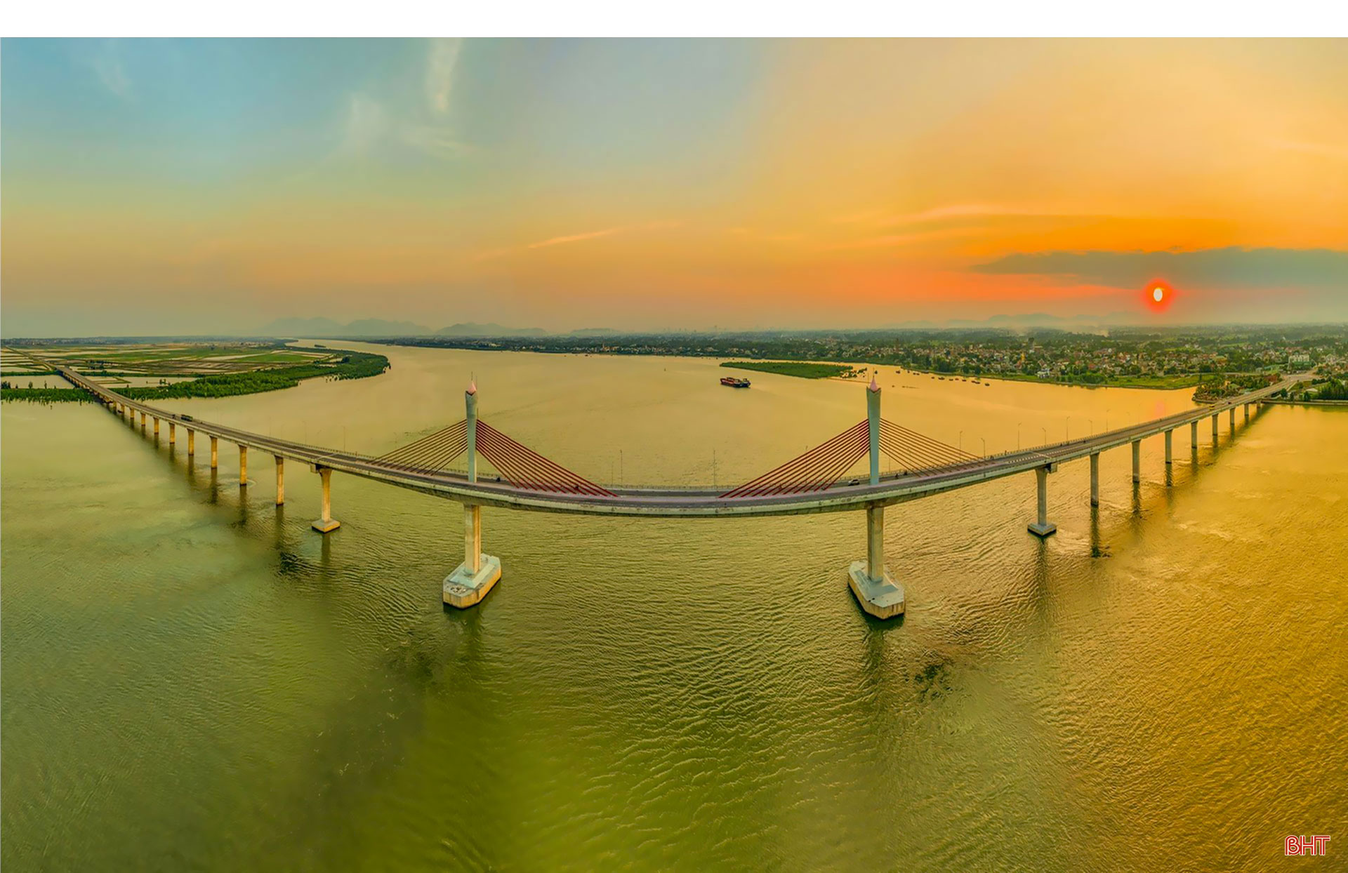 Về “Nghi Xuân bát cảnh”