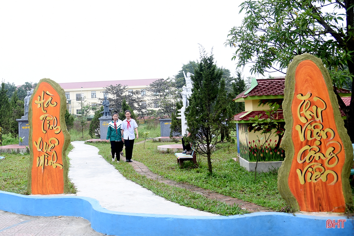 Học văn hóa, lịch sử từ thư viện công viên “Hà Tĩnh quê mình
