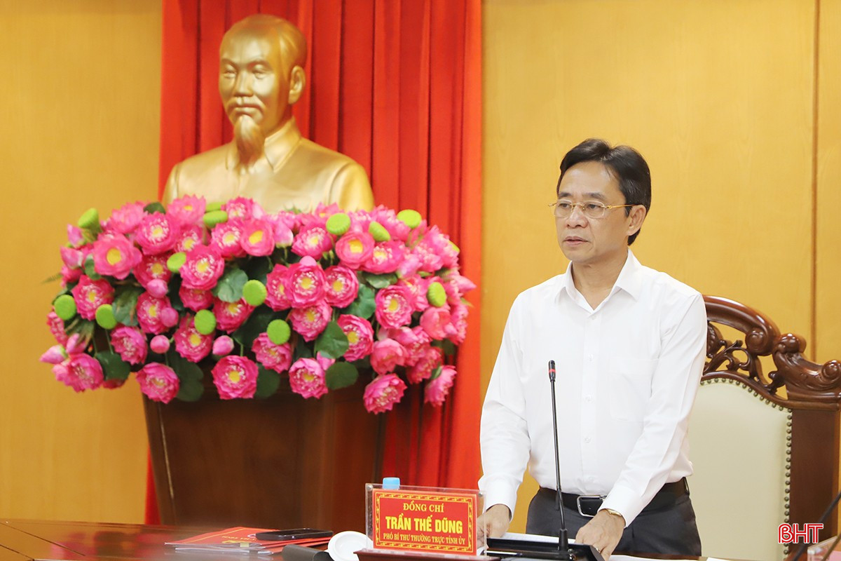Phó Bí thư Thường trực Tỉnh ủy Trần Thế Dũng kết luận hội nghị.