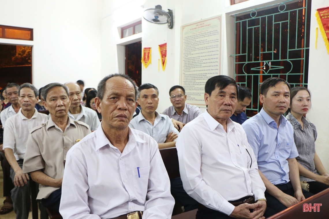 Lấy ý kiến cử tri giới thiệu ông Trần Thế Dũng ứng cử đại biểu HĐND Hà Tĩnh