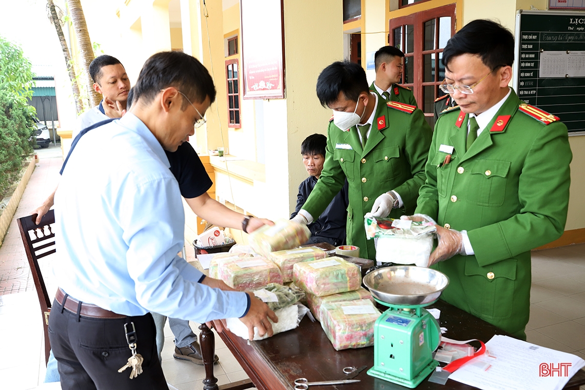 Lực lượng Cảnh sát nhân dân Công an Hà Tĩnh xứng danh 12 chữ vàng