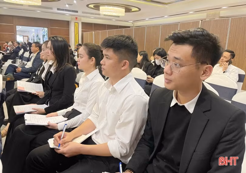 Cán bộ TAND hai cấp tỉnh tham gia tập huấn những điểm mới của Luật Đất đai năm 2024.