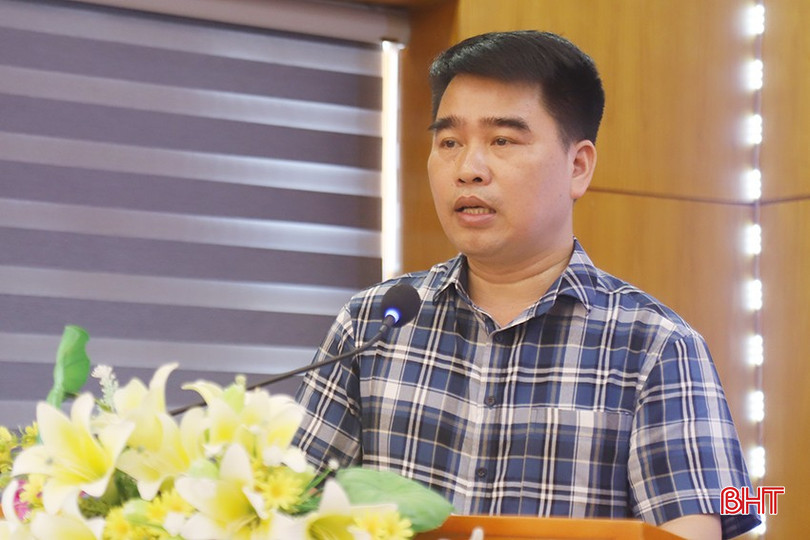 Phó Giám đốc Sở Tư pháp Đinh Văn Hồng góp ý xác định cụ thể thời gian có hiệu lực thi hành Luật Ngân sách Nhà nước.