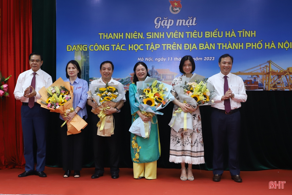 Hà Tĩnh gặp mặt 150 thanh niên, sinh viên tiêu biểu đang công tác, học tập tại Hà Nội