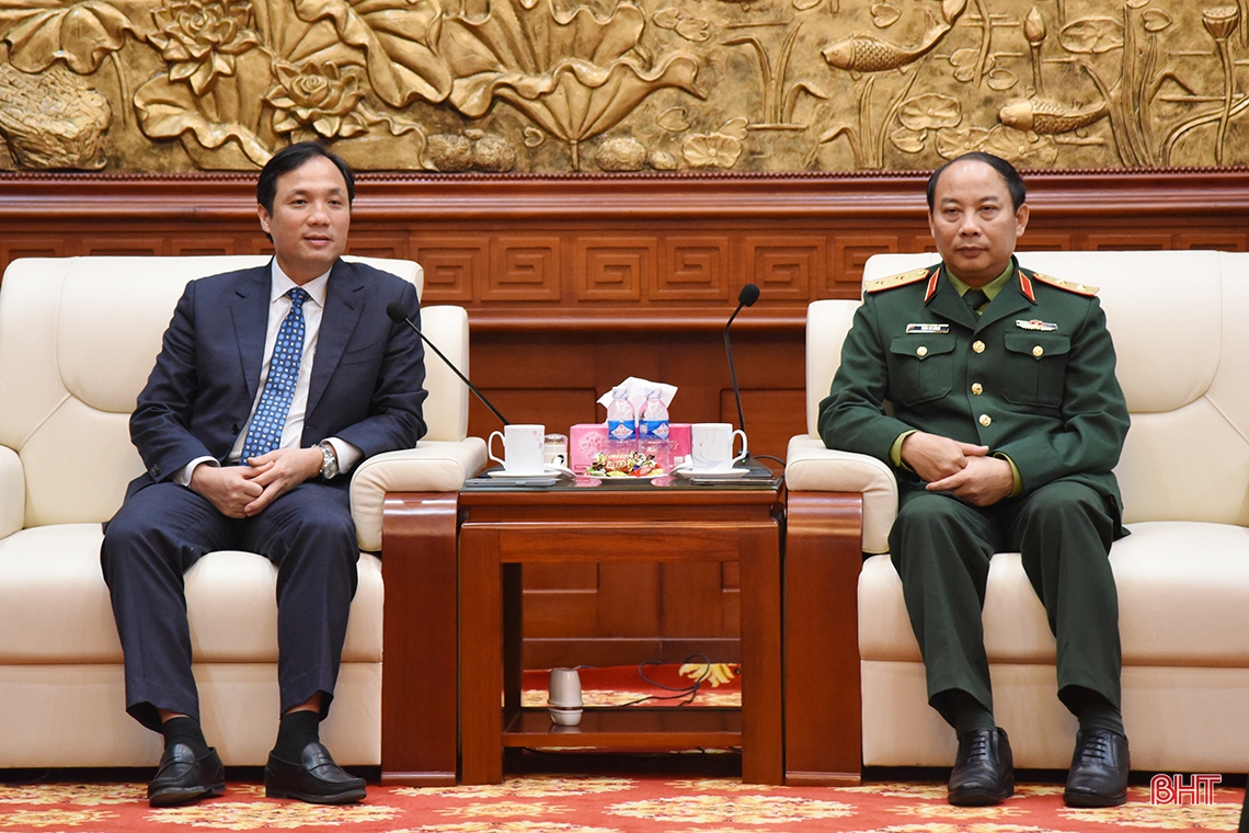Lãnh đạo tỉnh Hà Tĩnh dâng hương tưởng niệm Chủ tịch Hồ Chí Minh tại Khu di tích Kim Liên