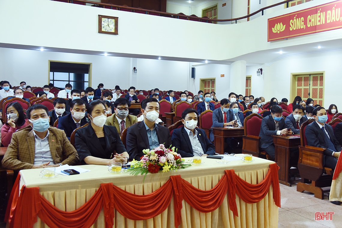 86 học viên Hà Tĩnh hoàn thành lớp cao cấp lý luận chính trị hệ không tập trung