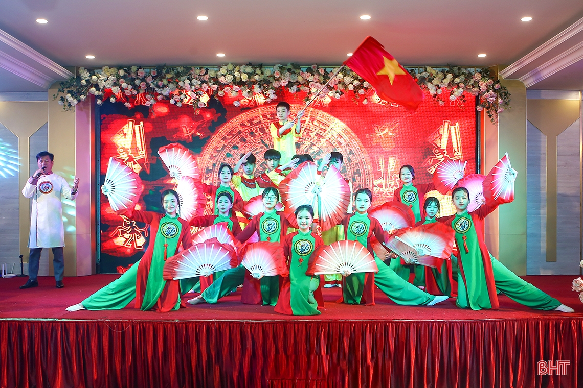 Hà Tĩnh tuyên dương 173 giáo viên trung học cơ sở dạy giỏi
