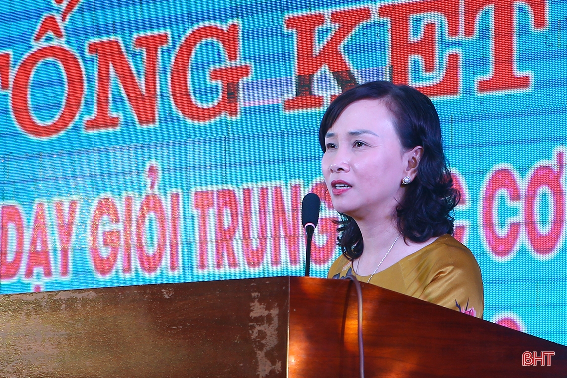 Hà Tĩnh tuyên dương 173 giáo viên trung học cơ sở dạy giỏi