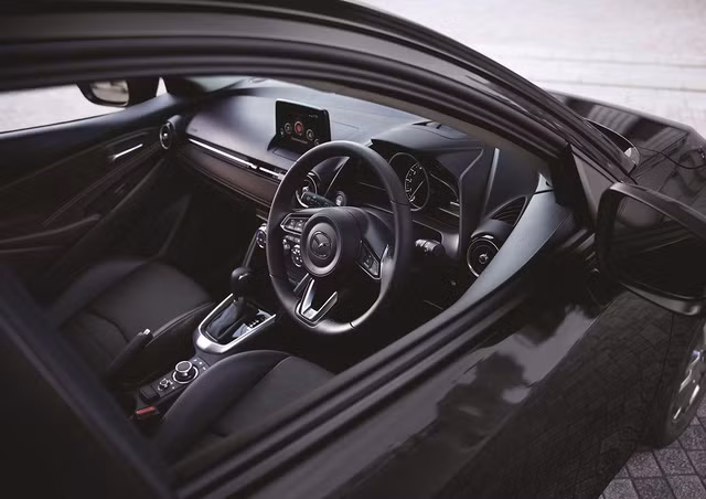mazda2 2018 chinh thuc ra mat voi gia ban khong doi