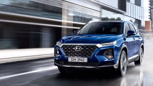 chi tiet hyundai santa fe the he moi truoc gio ra mat toan cau