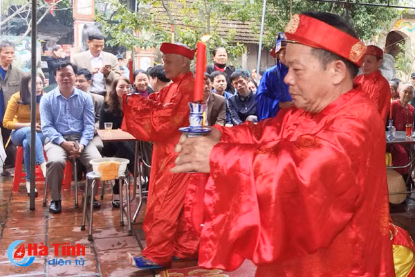 trung luong te duc thanh to nghe ren