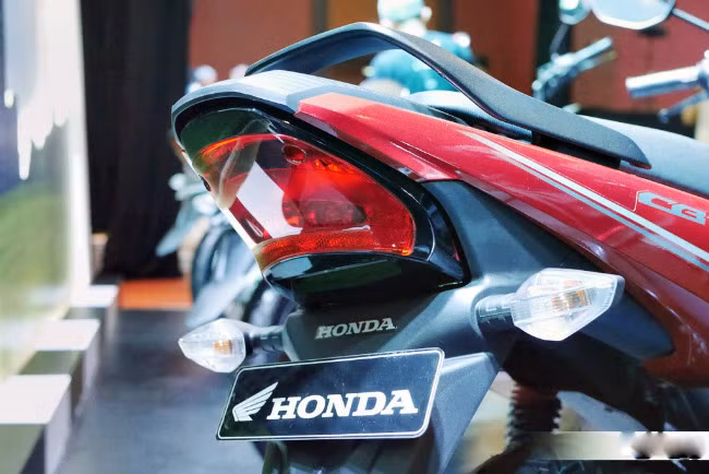 can canh xe con tay re 2018 honda cb150 verza