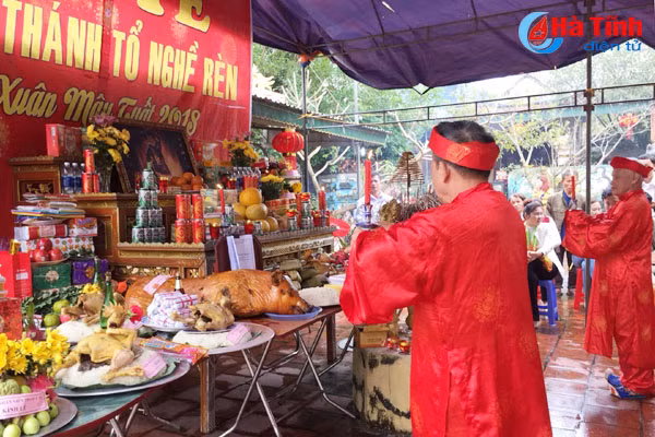 trung luong te duc thanh to nghe ren