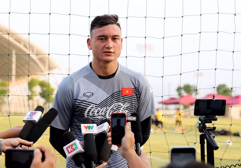 Buổi tập đầu tiên của U23 Việt Nam: Cạnh tranh ngay từ điểm xuất phát