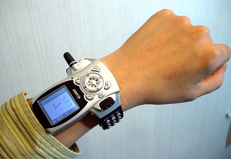 10 chiếc điện thoại có thiết kế kỳ dị nhất thế giới