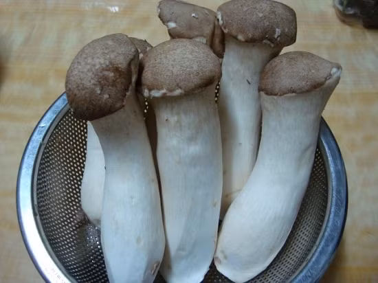 Cách làm thịt bò băm bọc nấm lạ miệng cho bữa tối