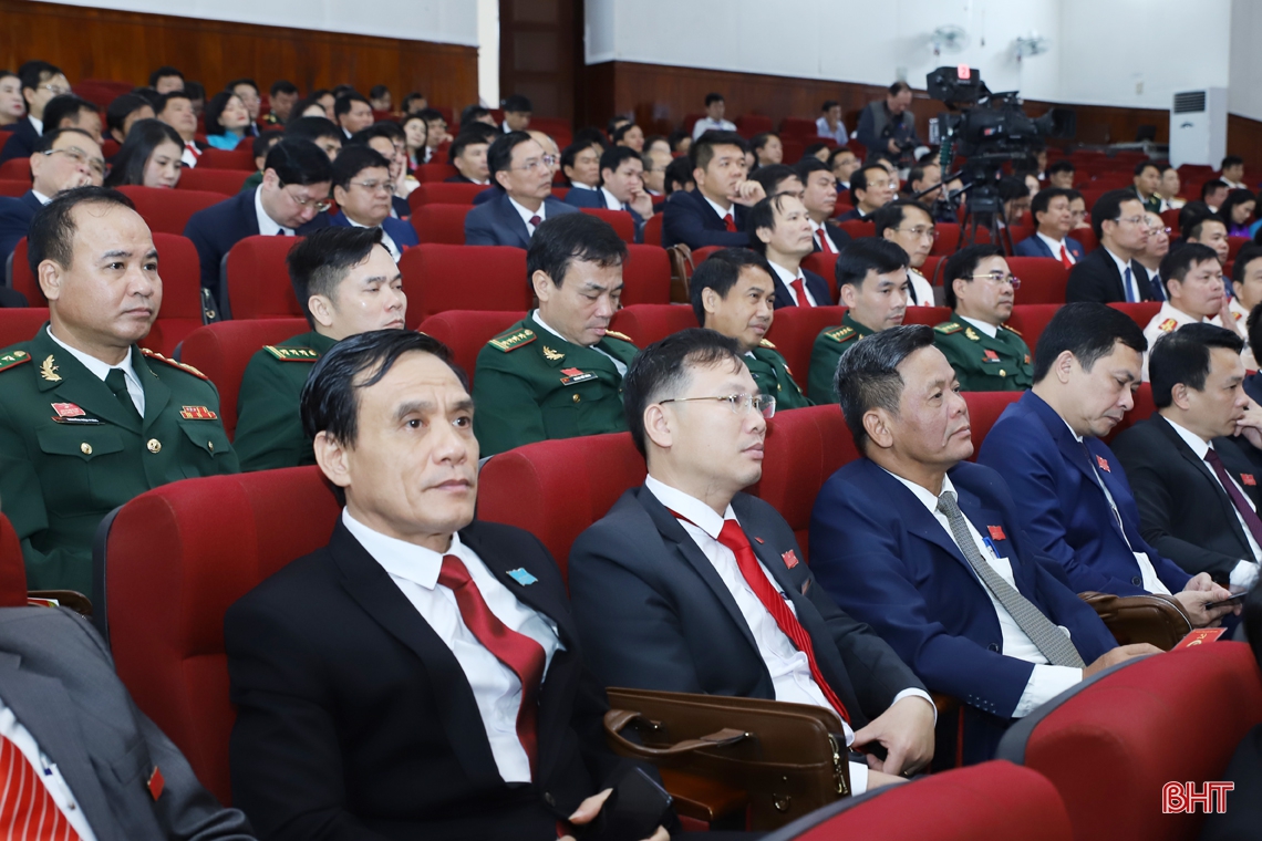 Tiếp thu tối đa, giải trình nghiêm túc các góp ý vào văn kiện trình Đại hội Đảng bộ Hà Tĩnh lần thứ XIX