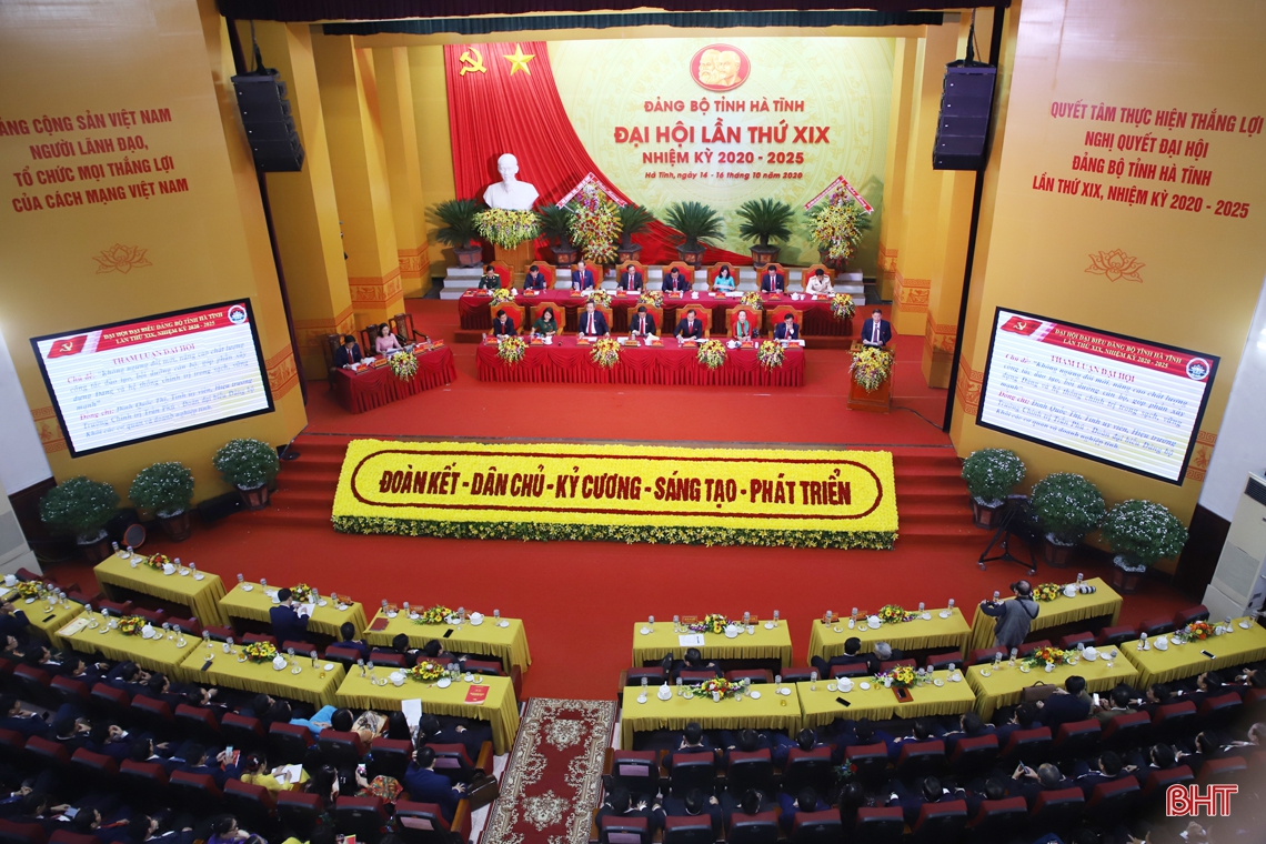Tiếp thu tối đa, giải trình nghiêm túc các góp ý vào văn kiện trình Đại hội Đảng bộ Hà Tĩnh lần thứ XIX