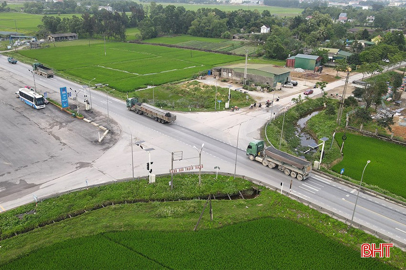 bqbht_br_den-do-hu-hong-7.jpg