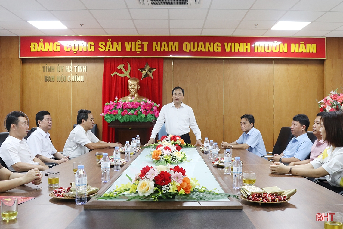 Lãnh đạo tỉnh chúc mừng Ban Nội chính Tỉnh ủy nhân kỷ niệm 10 năm thành lập