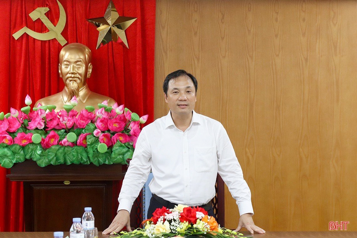 Lãnh đạo tỉnh chúc mừng Ban Nội chính Tỉnh ủy nhân kỷ niệm 10 năm thành lập
