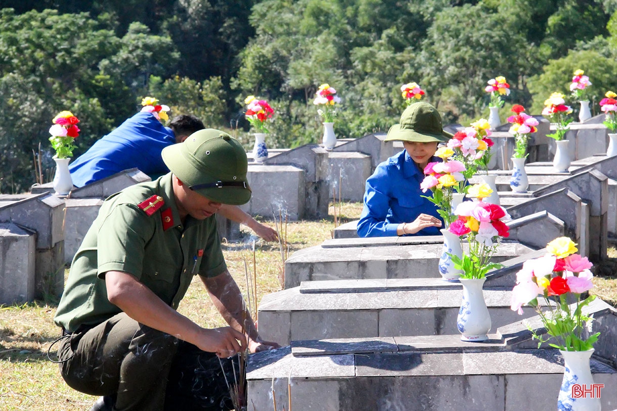 “Có người lính, mùa xuân ấy ra đi từ đó không về”