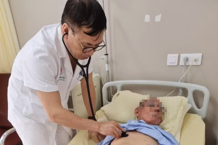 Những lưu ý khi tiêm vaccine COVID-19 ở người bệnh phổi tắc nghẽn mạn tính