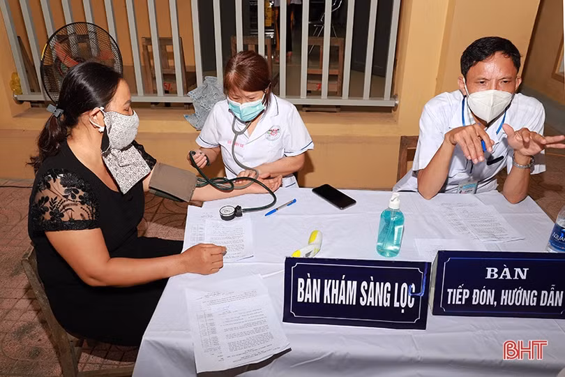 Các cơ sở y tế ở Hà Tĩnh tổ chức tiêm vắc-xin phòng COVID-19 đợt 4