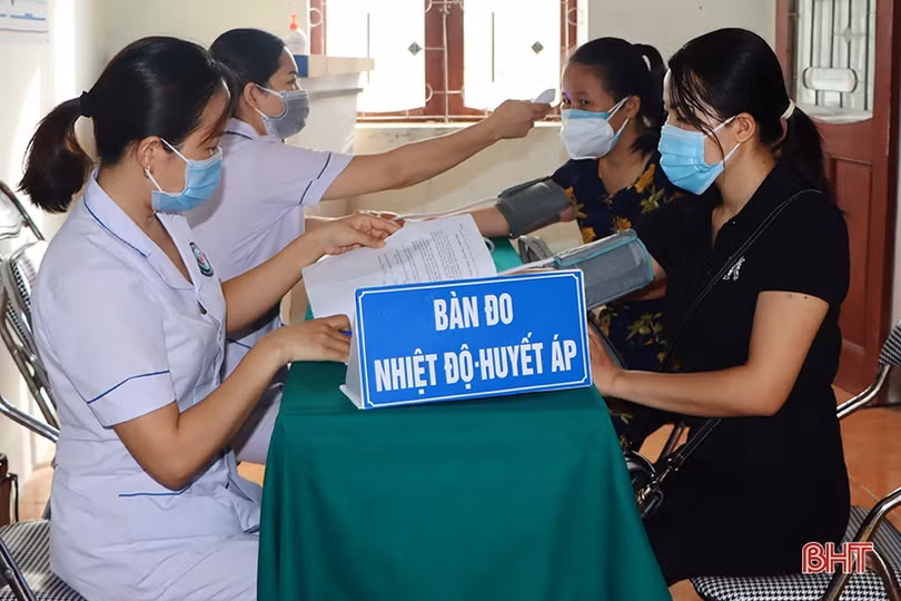 Các cơ sở y tế ở Hà Tĩnh tổ chức tiêm vắc-xin phòng COVID-19 đợt 4