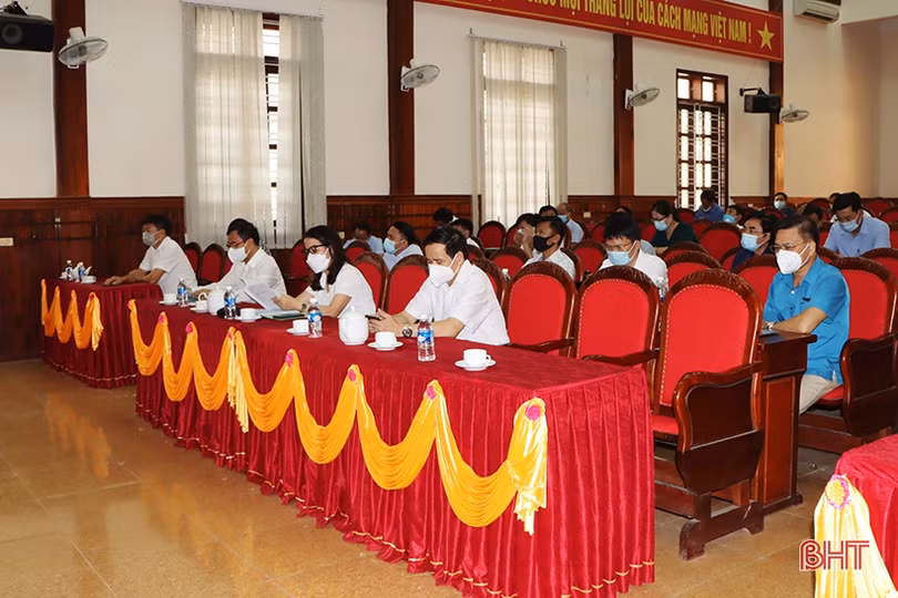 Cẩm Xuyên quán triệt các nghị quyết quan trọng trong đội ngũ cốt cán