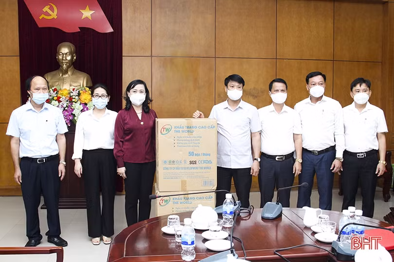 Tiếp tục phát huy vai trò tổ giám sát và tuyên truyền phòng, chống COVID-19 tại cộng đồng ở Đức Thọ