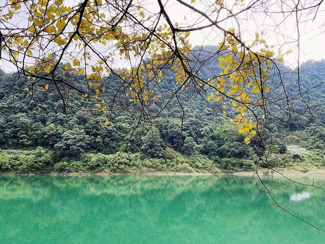 Hồ Thang Hen - Cao Bằng: Ngỡ ngàng trước vẻ đẹp tuyệt sắc huyền bí của núi rừng Đông Bắc