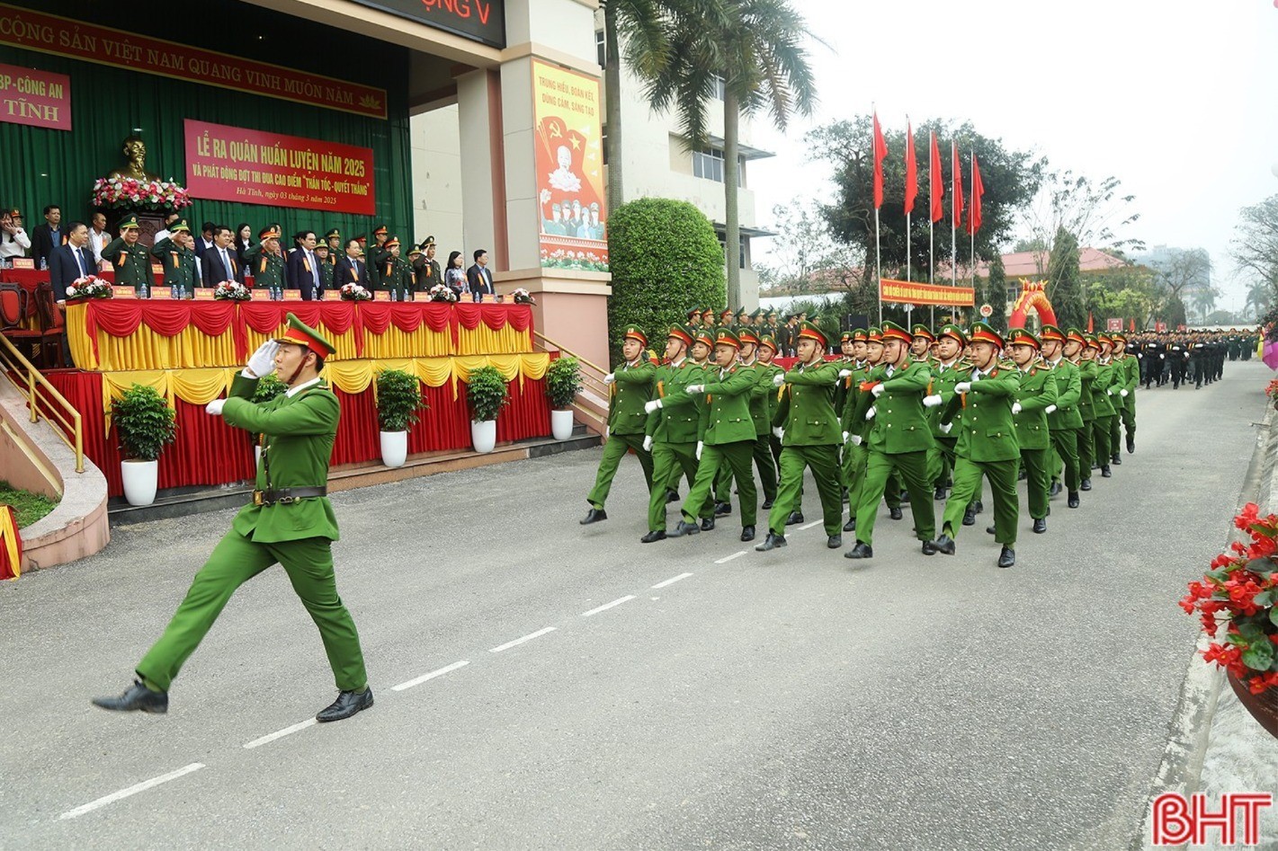 bqbht-br-ra-quan-huan-luyen03.jpg