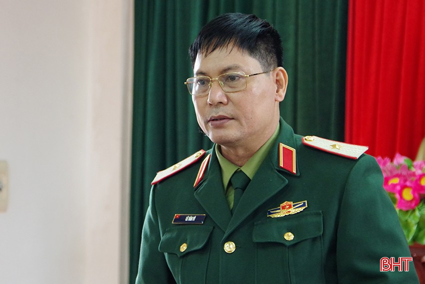 Thiếu tướng Lê Văn Vỹ - Phó Tham mưu trưởng Quân khu 4 kết luận kiểm tra.