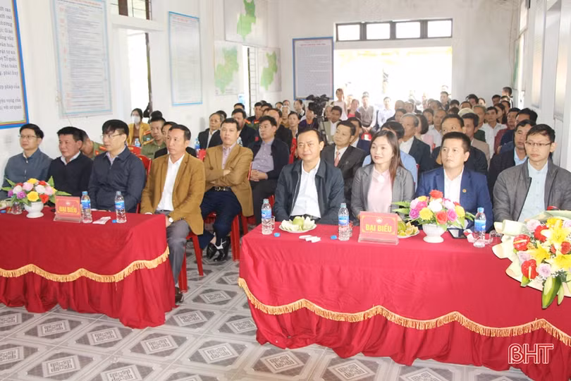 Lãnh đạo Hà Tĩnh vui đại đoàn kết với Nhân dân