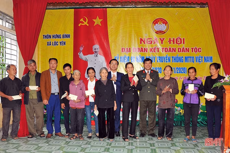 Lãnh đạo Hà Tĩnh vui đại đoàn kết với Nhân dân