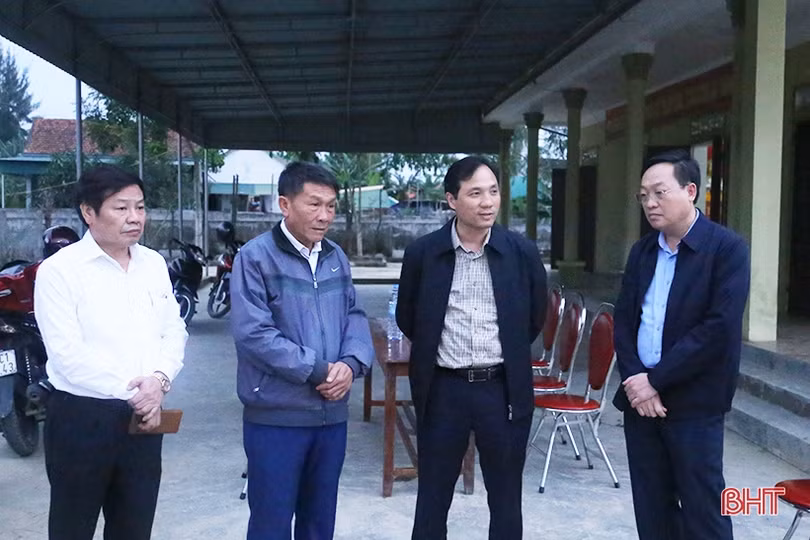 Xây dựng nhà văn hoá cộng đồng kiên cố là nơi tránh lũ an toàn cho Nhân dân
