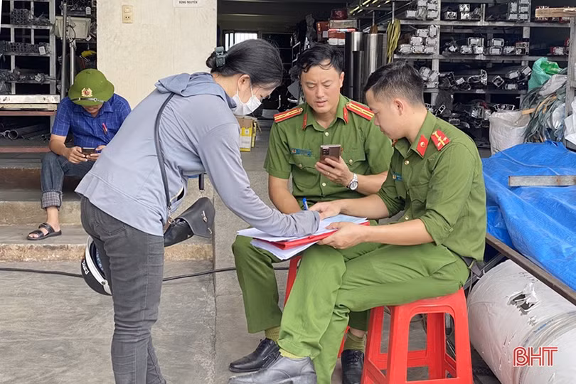 Xử phạt 40 trường hợp lấn chiếm hành lang ATGT đô thị Thạch Hà