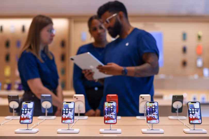 iPhone đang gồng gánh đế chế Apple