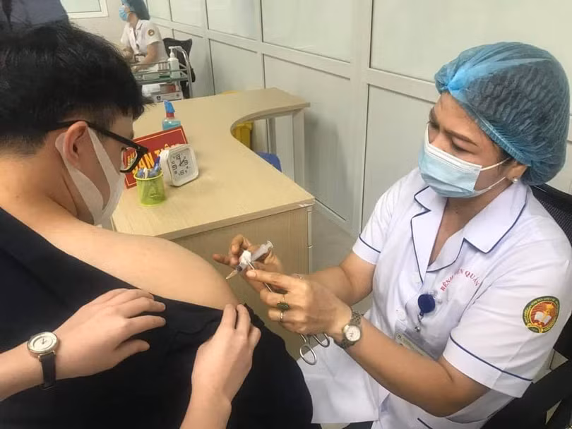 Việt Nam đàm phán với đối tác nước ngoài chuyển giao công nghệ sản xuất vắc-xin Covid-19, quy mô 100- 200 triệu liều/năm