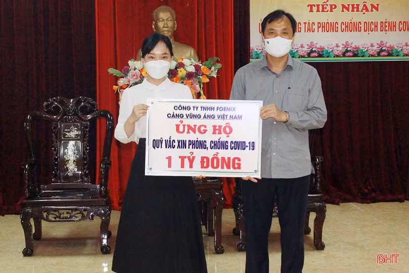 Nhiều doanh nghiệp, nhà hảo tâm hỗ trợ Hà Tĩnh phòng, chống dịch Covid-19