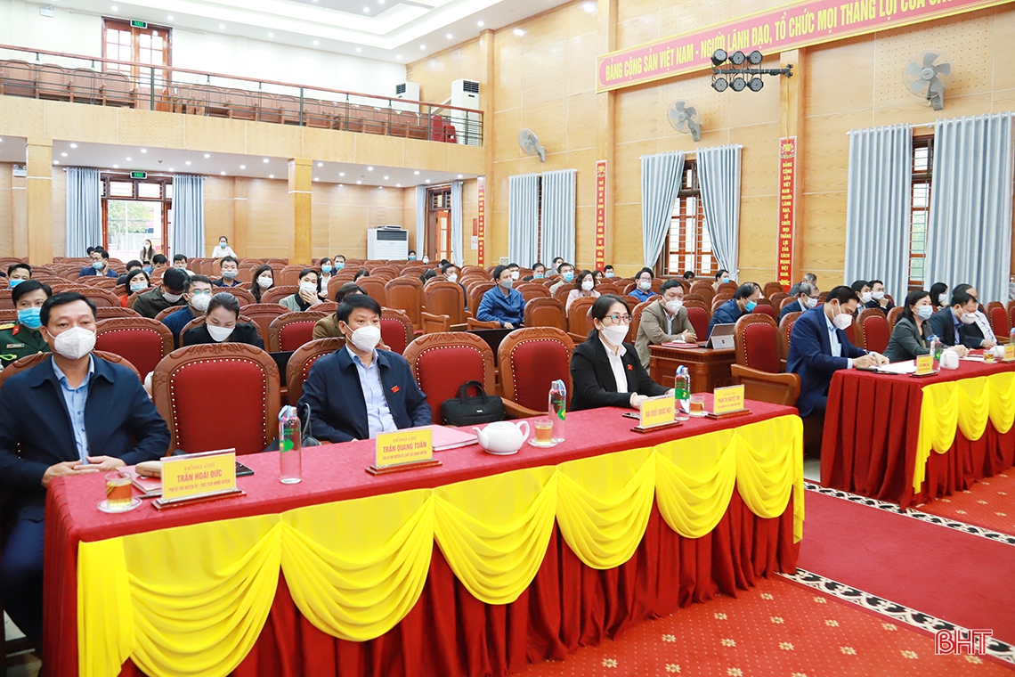 Cử tri Đức Thọ kiến nghị các vấn đề về xây dựng hạ tầng nông thôn mới, phát triển nông nghiệp