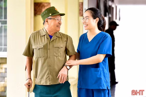 Trọn nghĩa tri ân người có công Hà Tĩnh