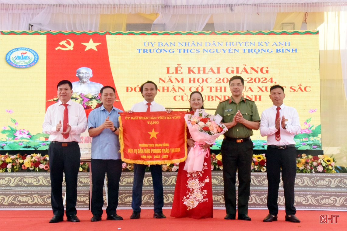 Các trường học ở Hà Tĩnh khai giảng năm học 2023 - 2024