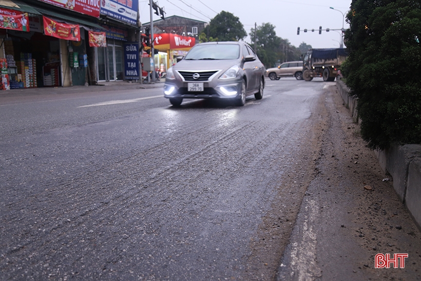 Tăng giá vé trạm thu phí Bến Thủy, hiện trạng quốc lộ 1 qua Hà Tĩnh có được cải thiện?
