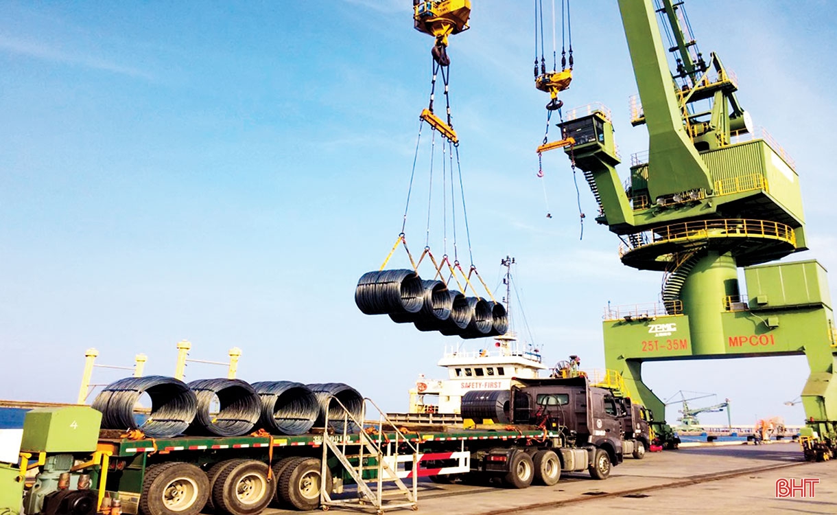 Hệ thống chính trị các cấp và mỗi người dân hãy chung sức, đồng lòng đưa nghị quyết của Đảng vào cuộc sống