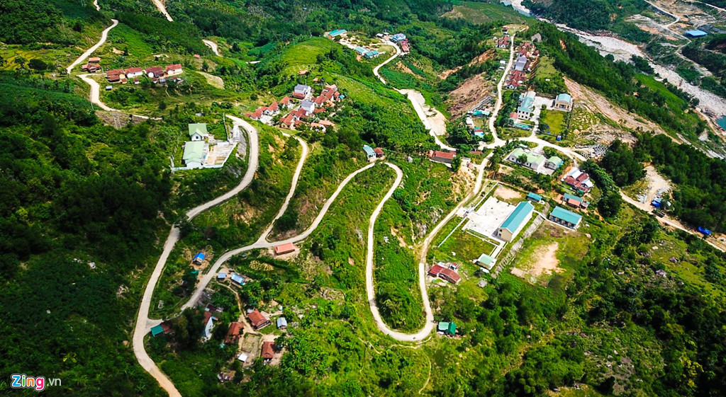 “Mùa săn mây” trên đỉnh Trường Sơn Đông