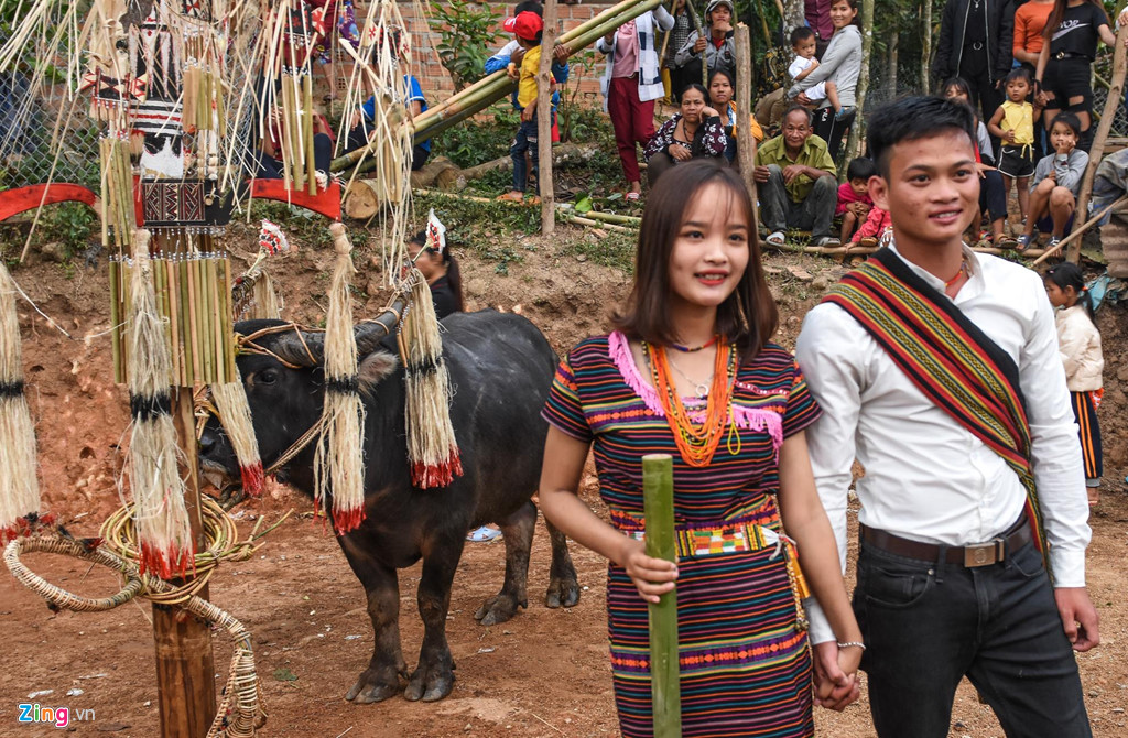 “Mùa săn mây” trên đỉnh Trường Sơn Đông