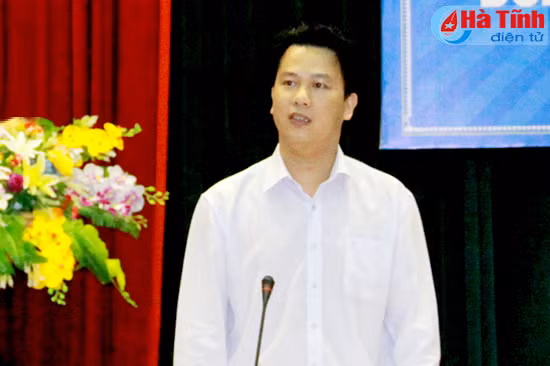 chu tich ubnd tinh gap mat doi thoai voi dvtn khoi co quan tinh